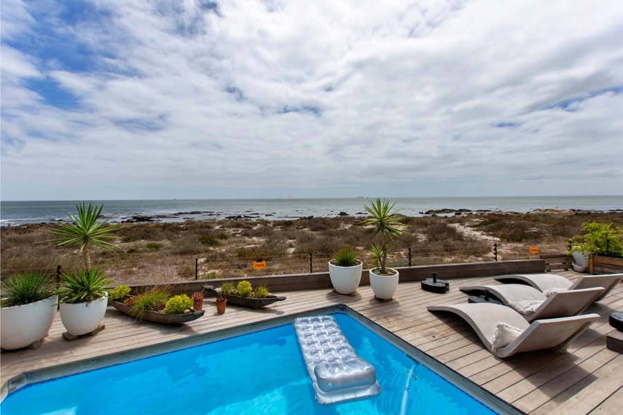 4 Bedroom Property for Sale in Sandy Point Western Cape